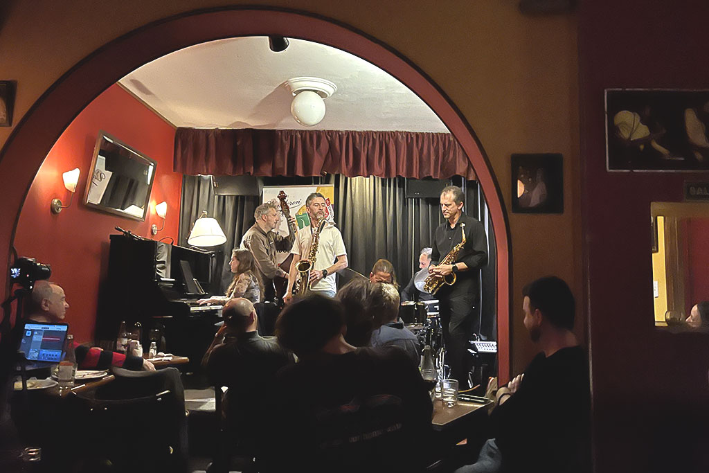 Vandojam en Virasoro Bar